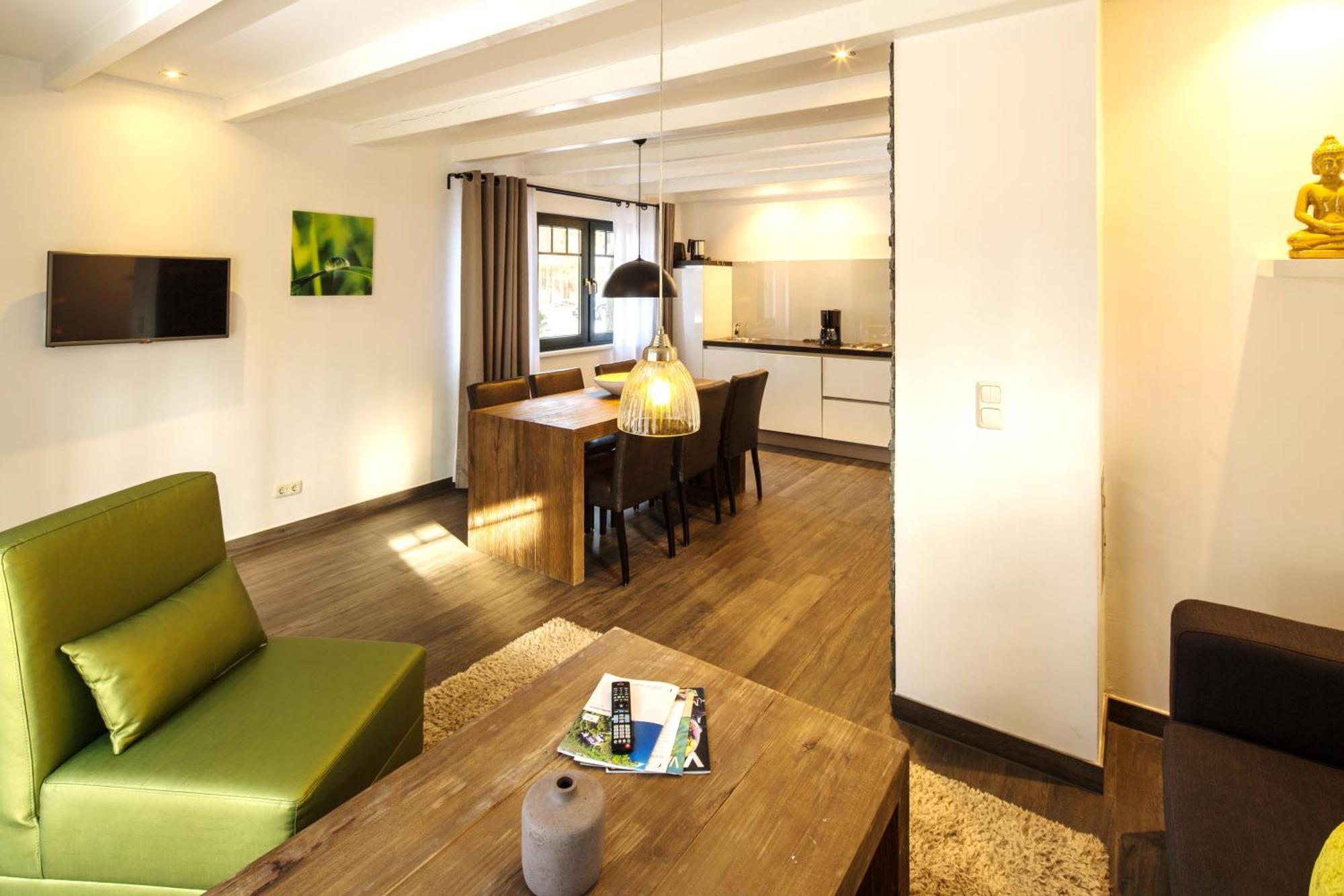 Van Der Valk Naturresort Drewitz Nossentiner Huette Exterior photo